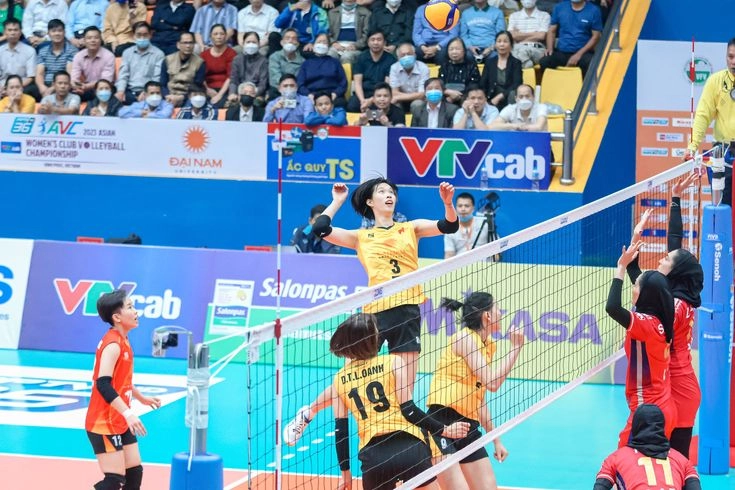 A Vietnamese volleyball attacker