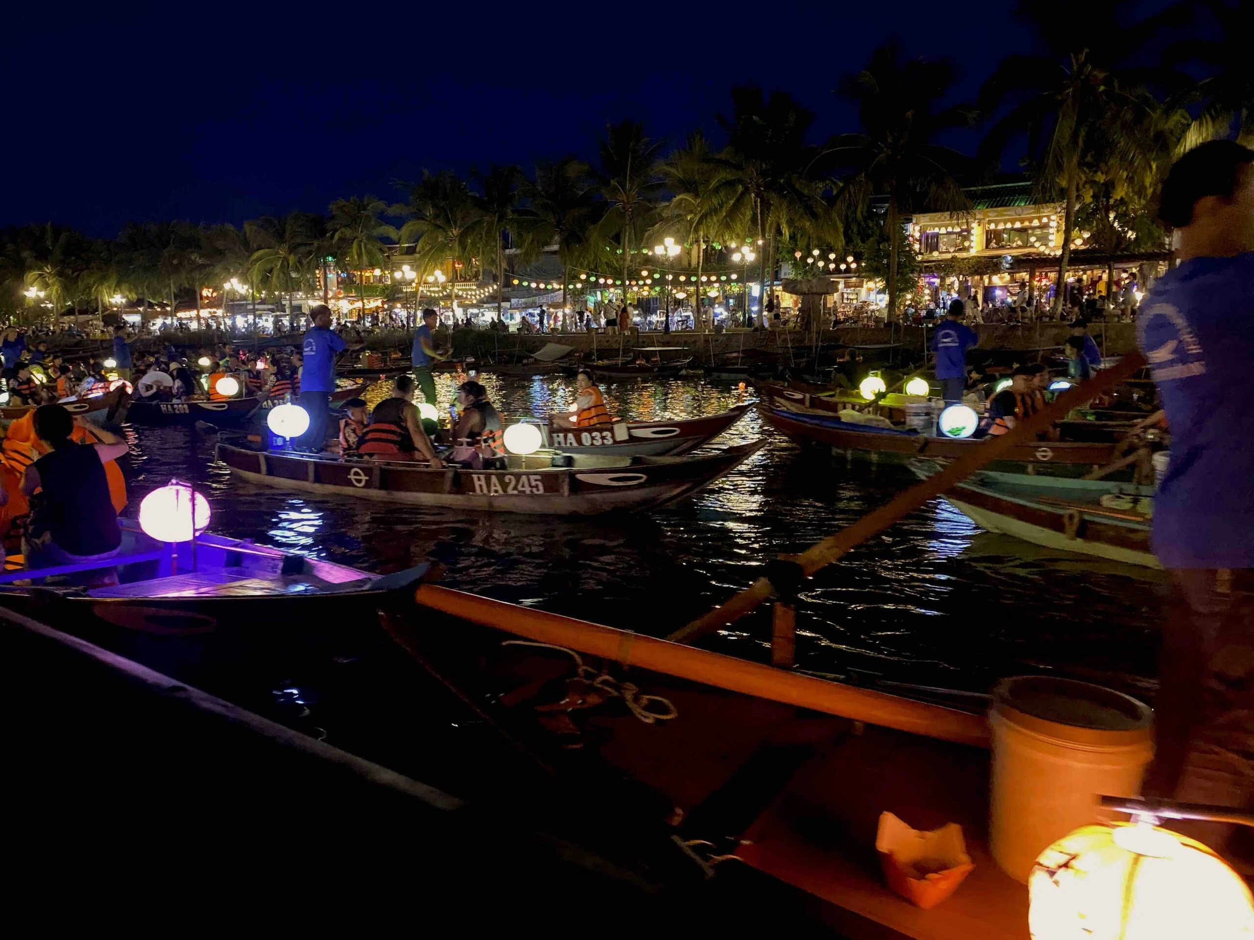 A night view in Hoai River